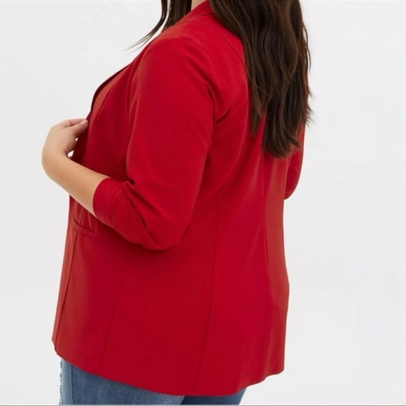 Torrid Women's Plus Size Red Studio Crepe Classic Shawl Collar Blazer 1X NWT!! - Picture 2 of 11